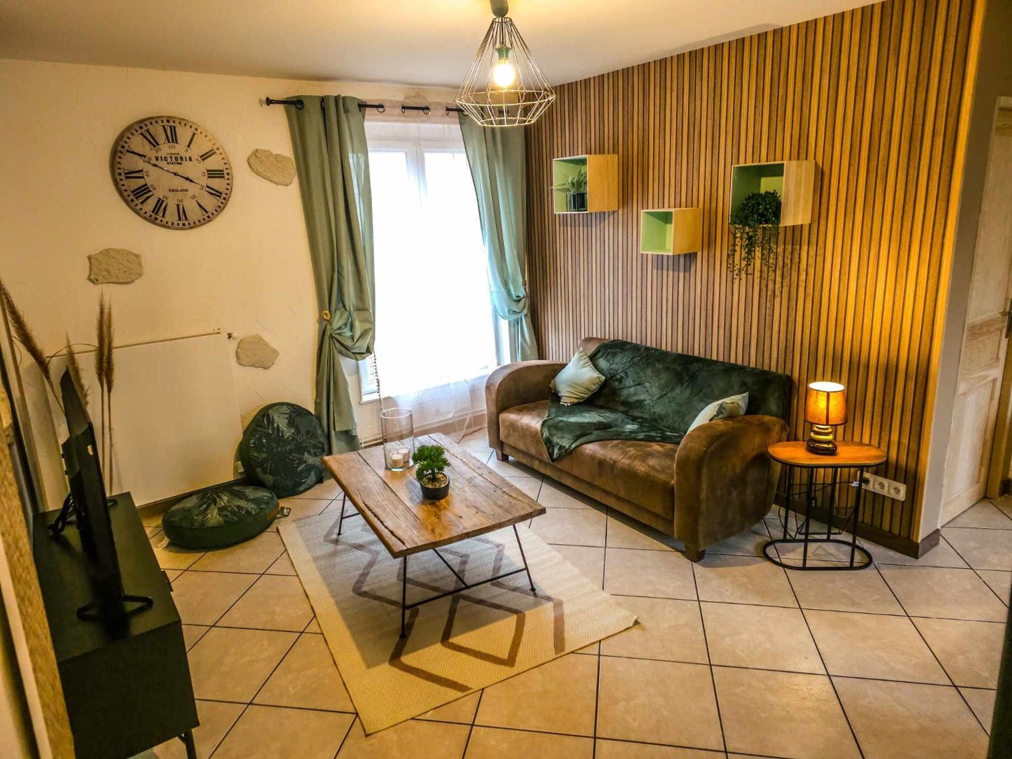 Maison De Ville Avec Jardin Privatif เนอแวร์ ภายนอก รูปภาพ